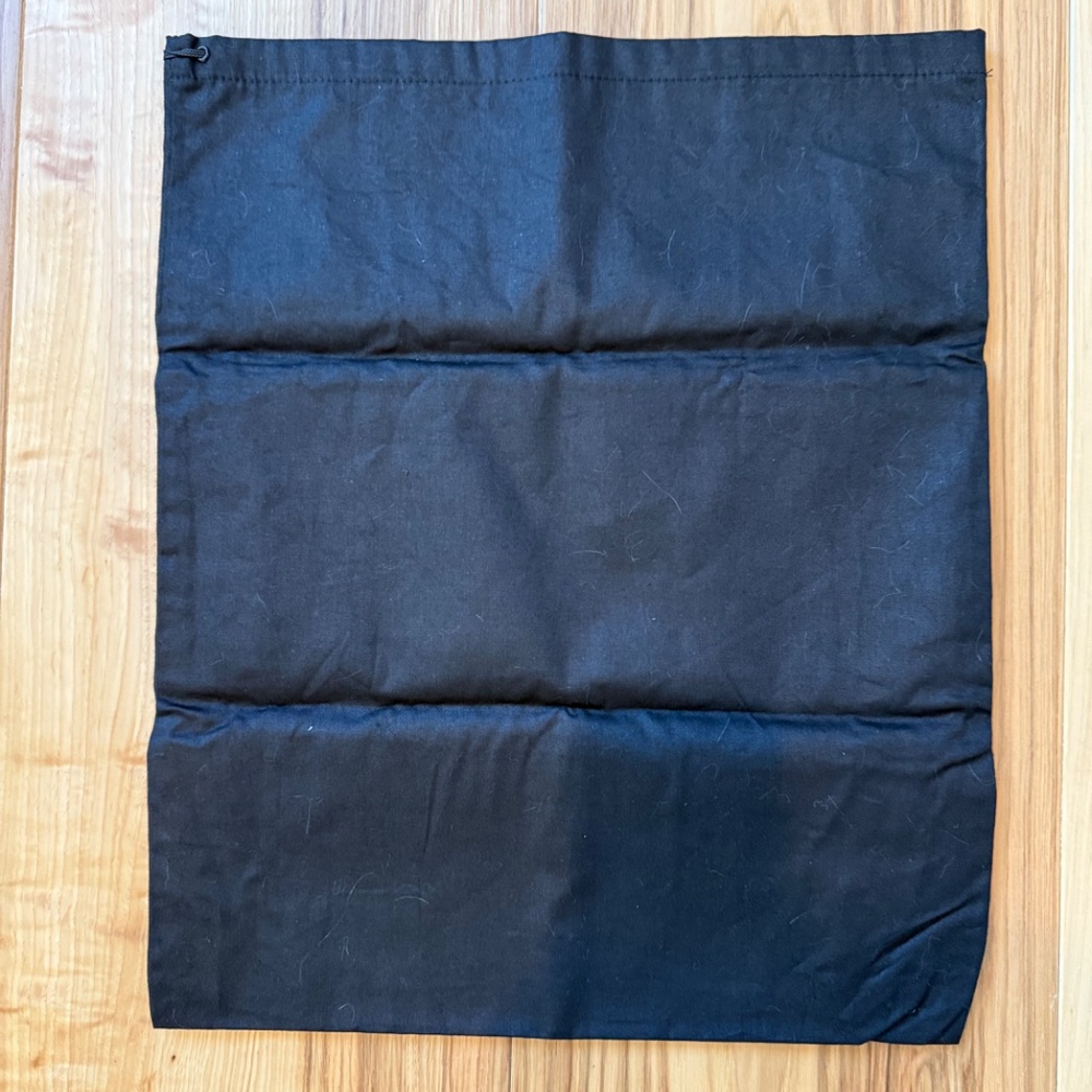 Saint Laurent Black Dust Bag – 17"x14" – Excellent Condition - Picture 5 of 5